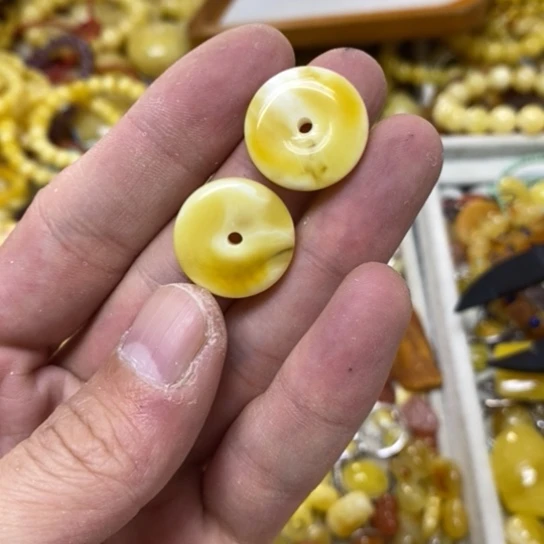 蜜蜡未镶嵌裸石多样性发货其一