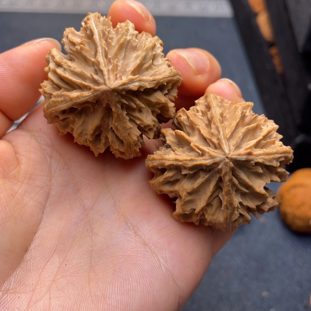 钱***量文玩核桃吊坠秦岭核桃25