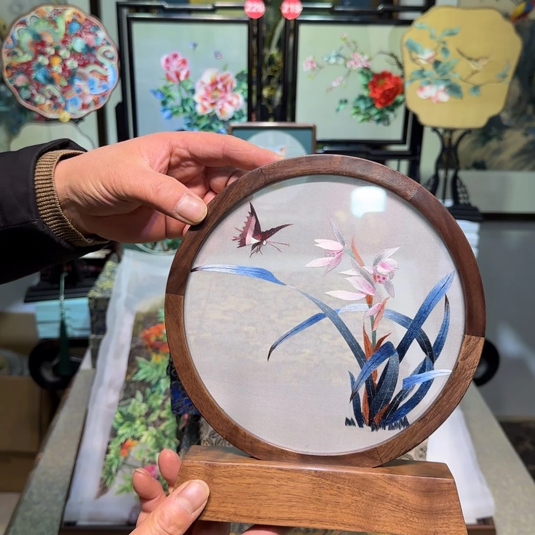 刺绣刺绣工艺精湛