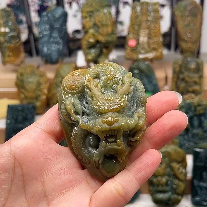 翡翠未镶嵌颈饰天然翡翠a货龙