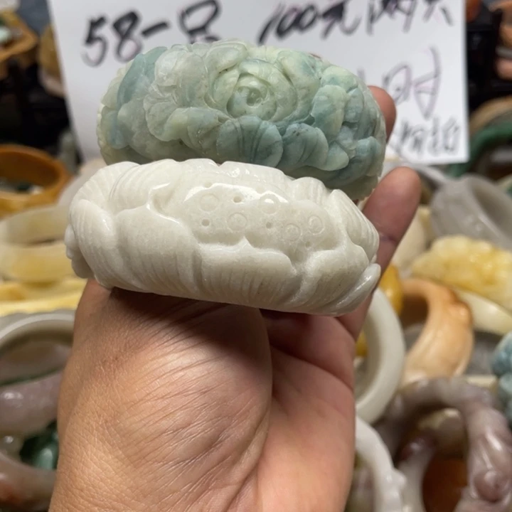 石英岩玉未镶嵌手镯