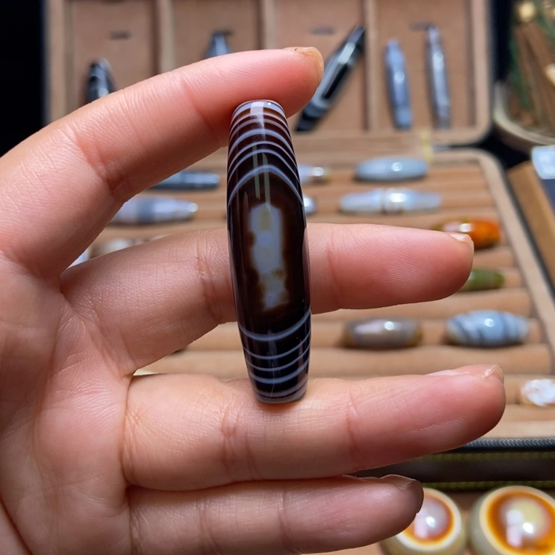 用***1玛瑙/玉髓未镶嵌颈饰