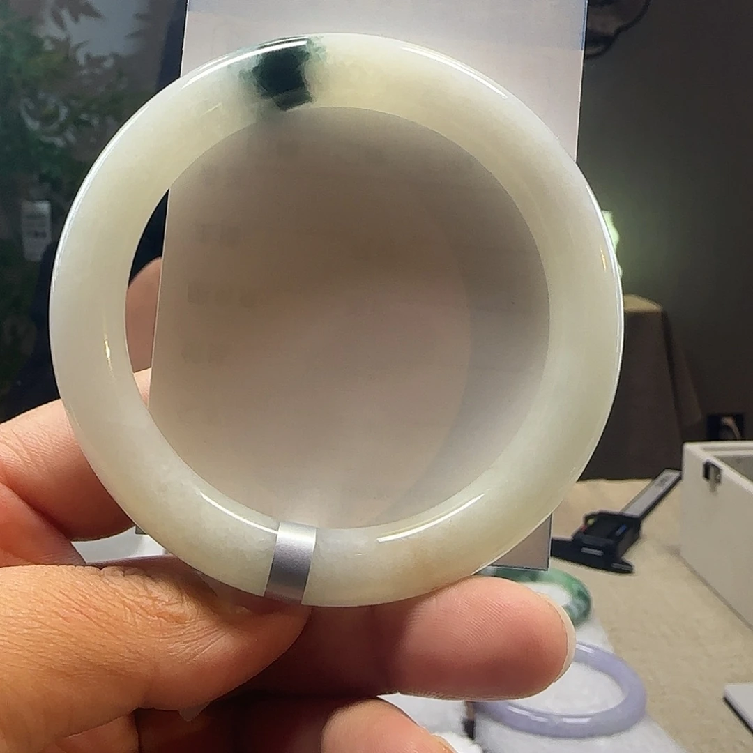 翡翠未镶嵌颈饰60米白墨蓝花翡翠手镯