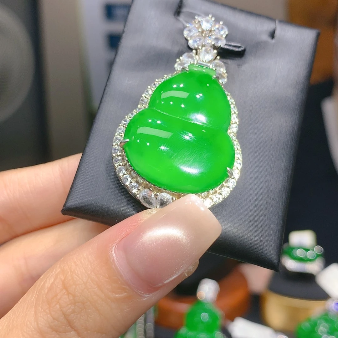 【闪购商品】颈饰银S925镶嵌翡翠6柒姐