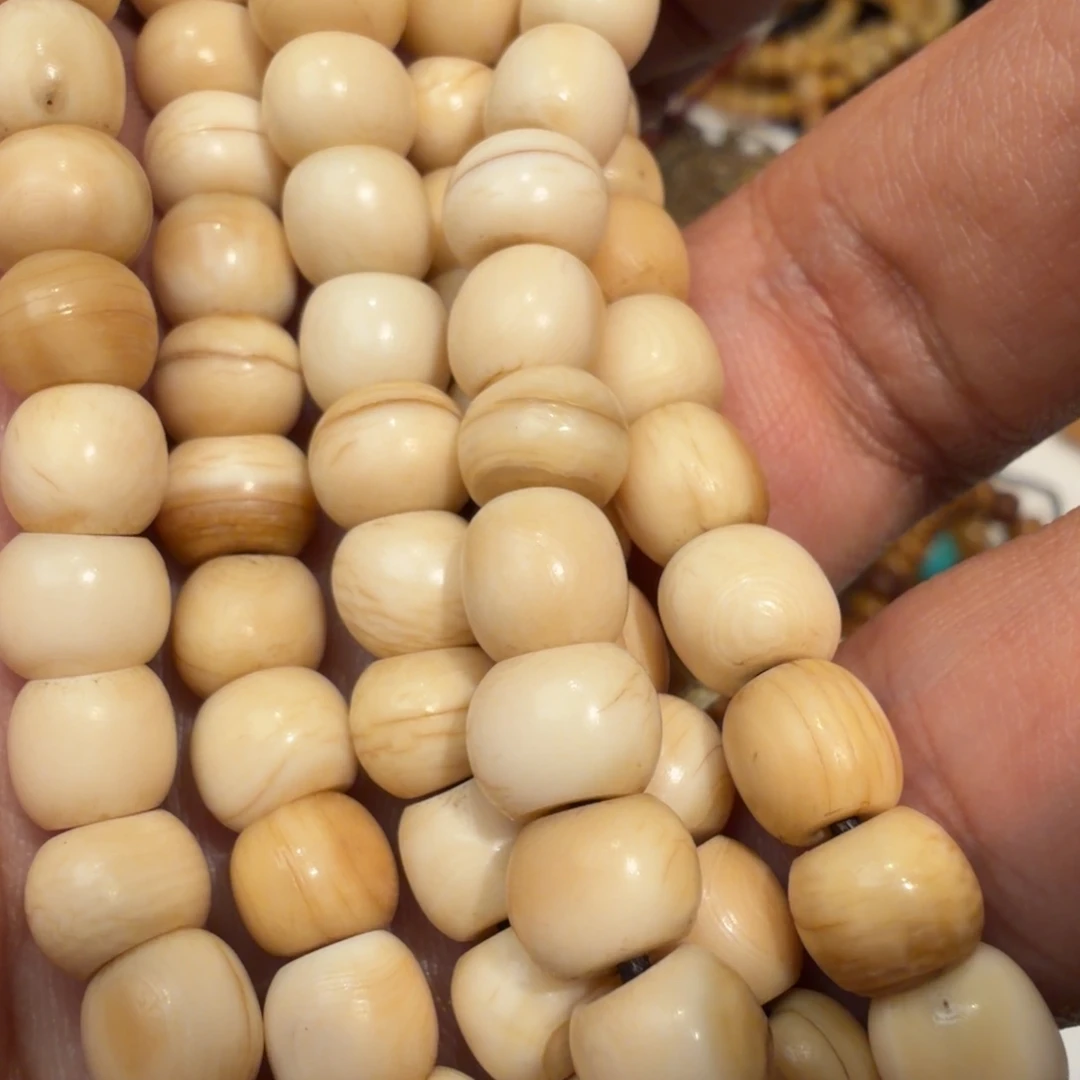 琉璃/树脂/塑料类白塑料收缩好