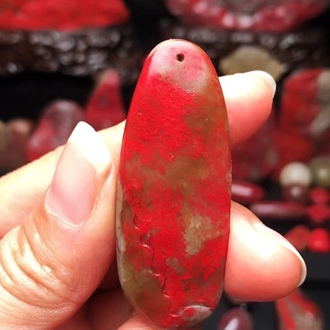 昌化鸡血石昌化鸡血石挂件