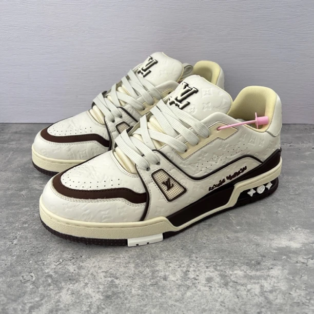 99新 LouisVuitton/路易威登 米棕满印Tyler联名吹那trainer/潮鞋