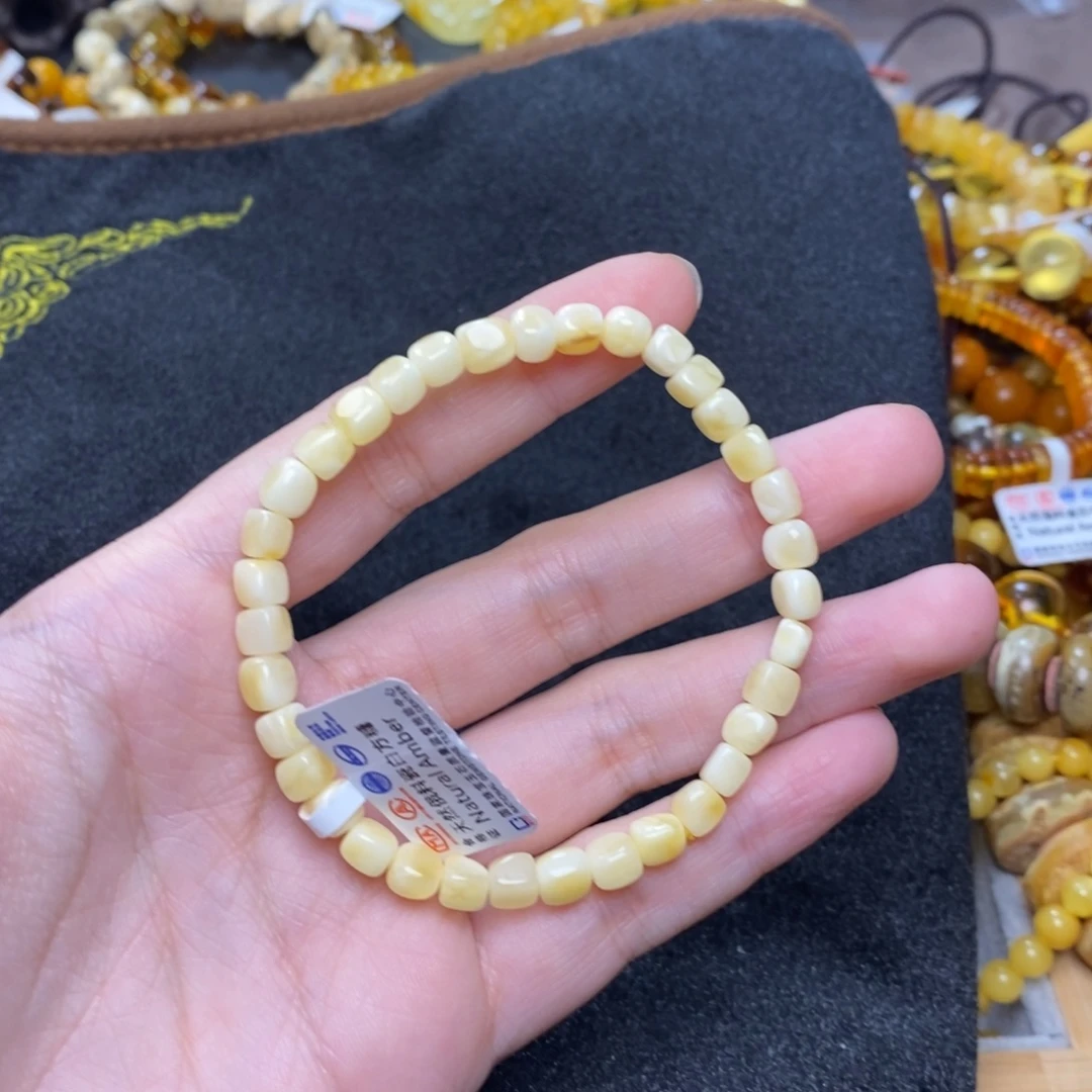 琥珀未镶嵌裸石蜜蜡