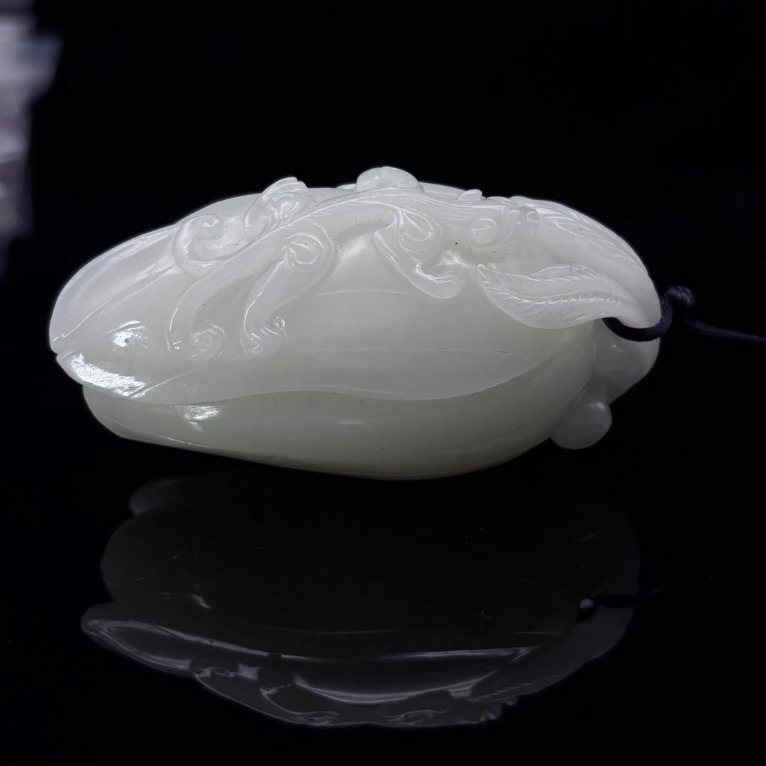 lot22和田玉挂件、保利