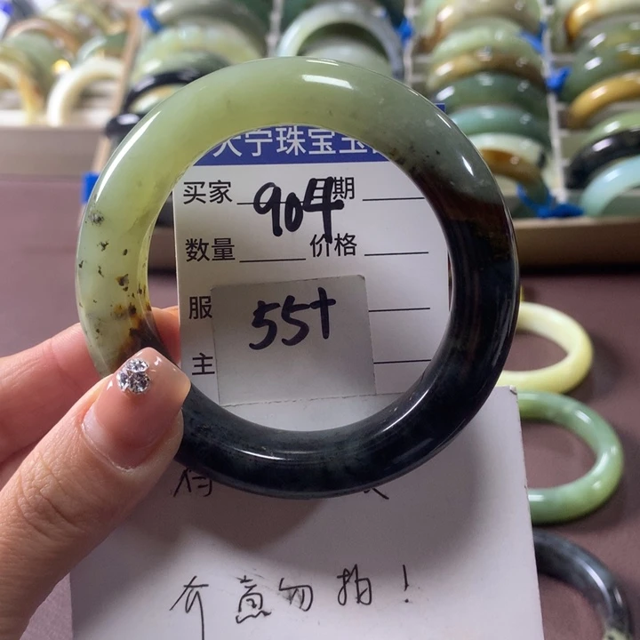 蛇纹石玉未镶嵌手镯904