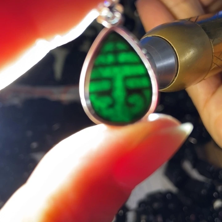 翡翠银S925镶嵌颈饰水滴墨翠