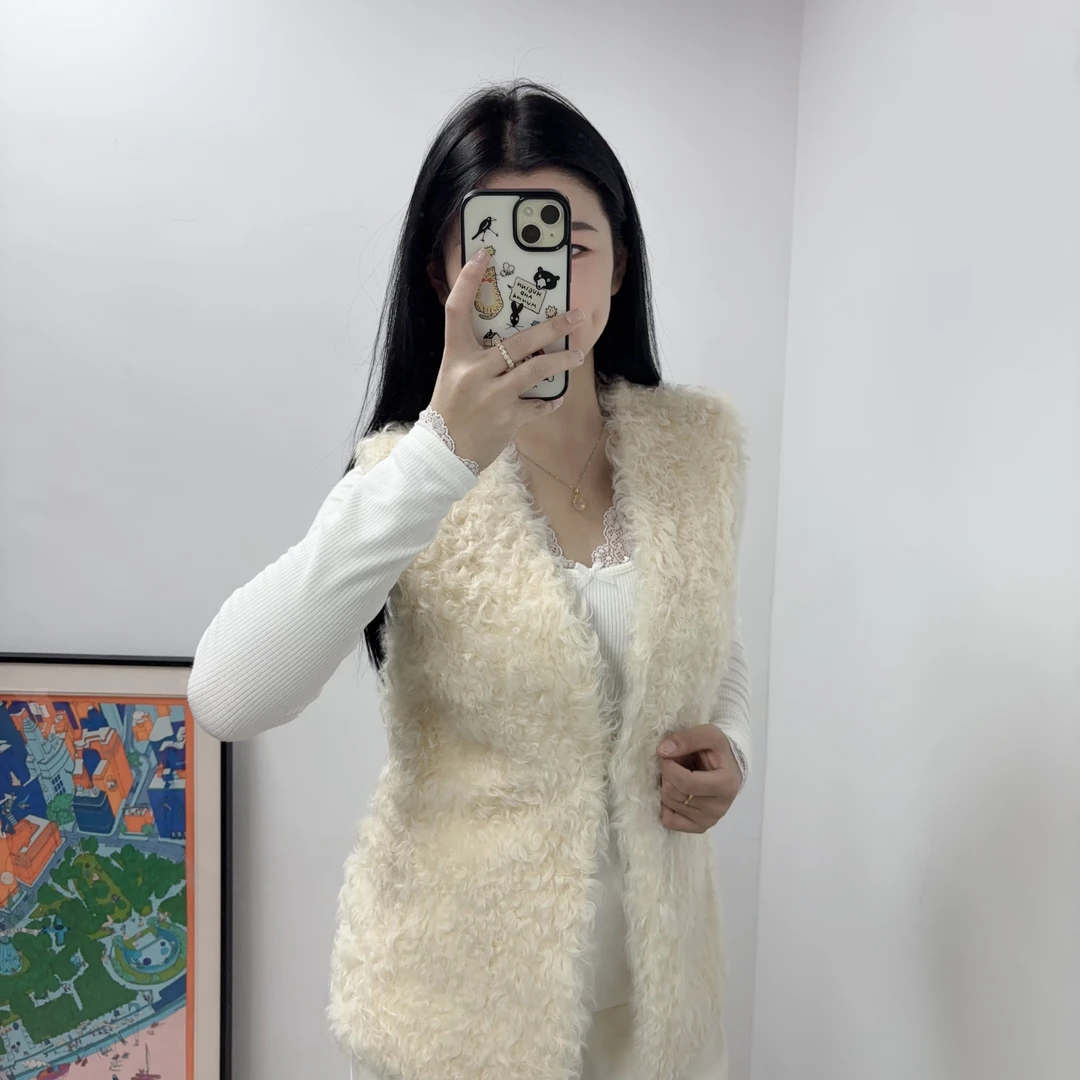 95新 FENDI/芬迪 羊羔绒无袖马甲40码/251211VLY5S05