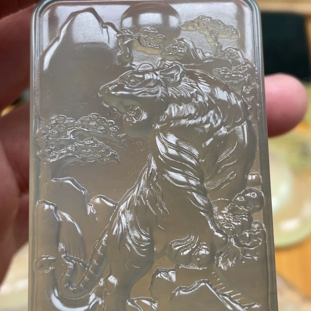 蛇纹石玉未镶嵌其他叫**着