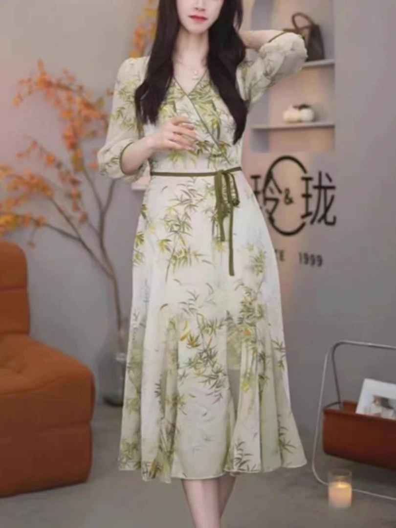 夏款法式气质收腰印花连衣裙碎花时尚显瘦中长款系带遮a字裙