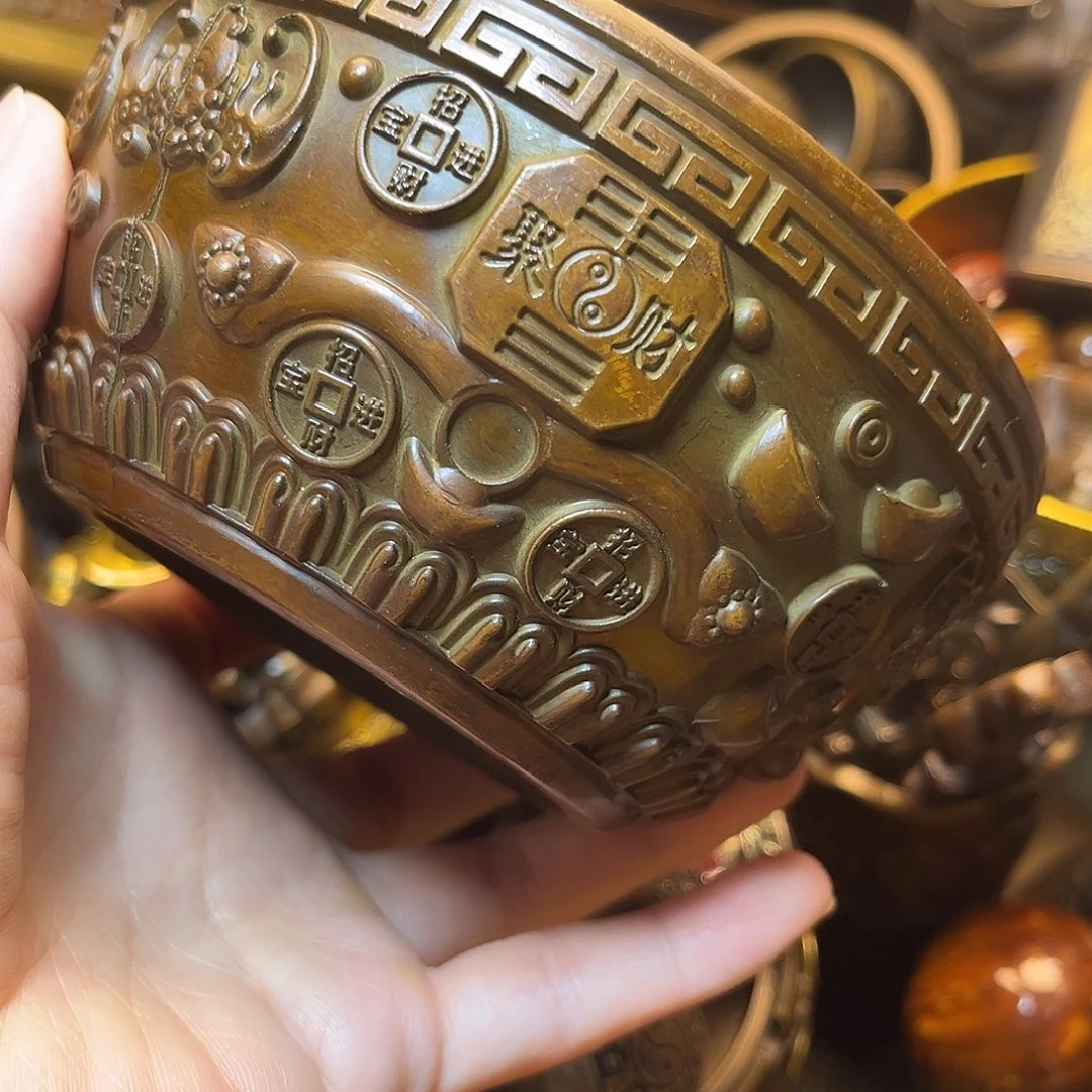 精美铜器工艺品等