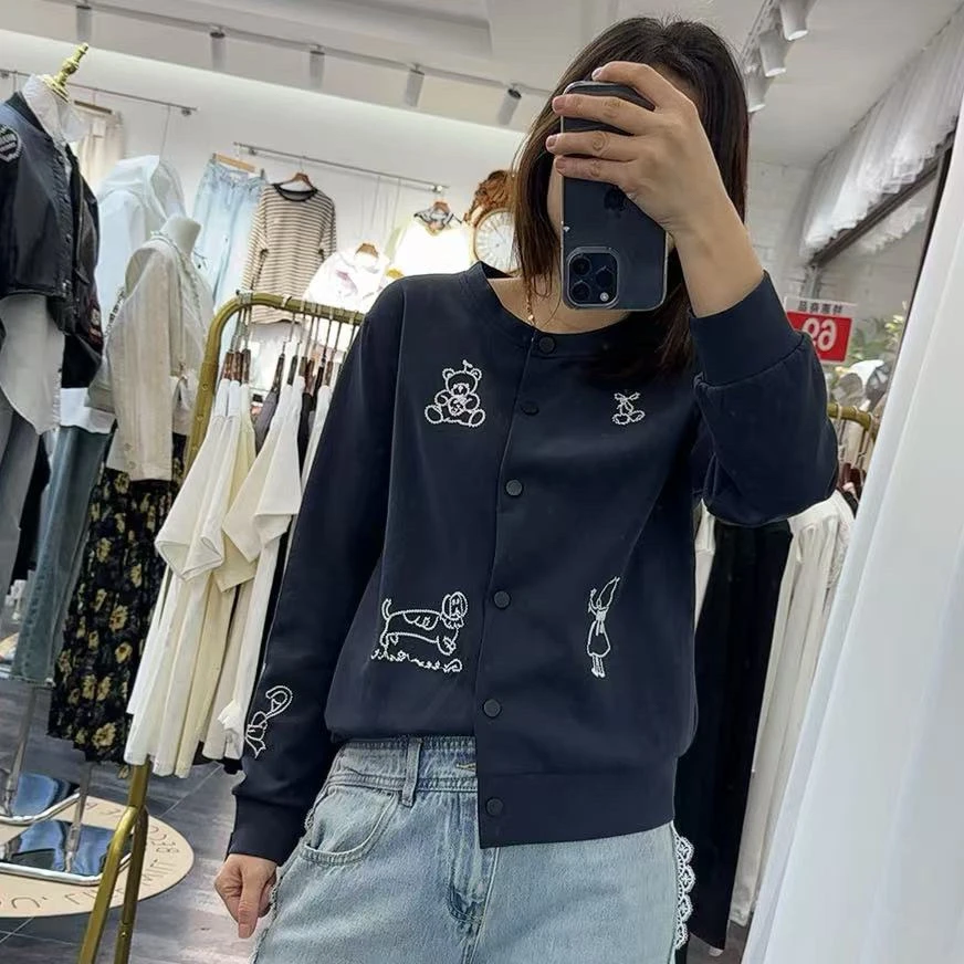 春季新品圆领卡通刺绣工艺精品高档外套上衣开衫女舒适百搭显瘦潮