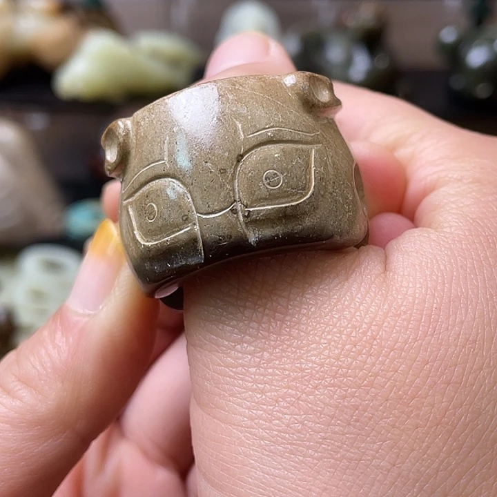 和田玉（糖玉）未镶嵌颈饰