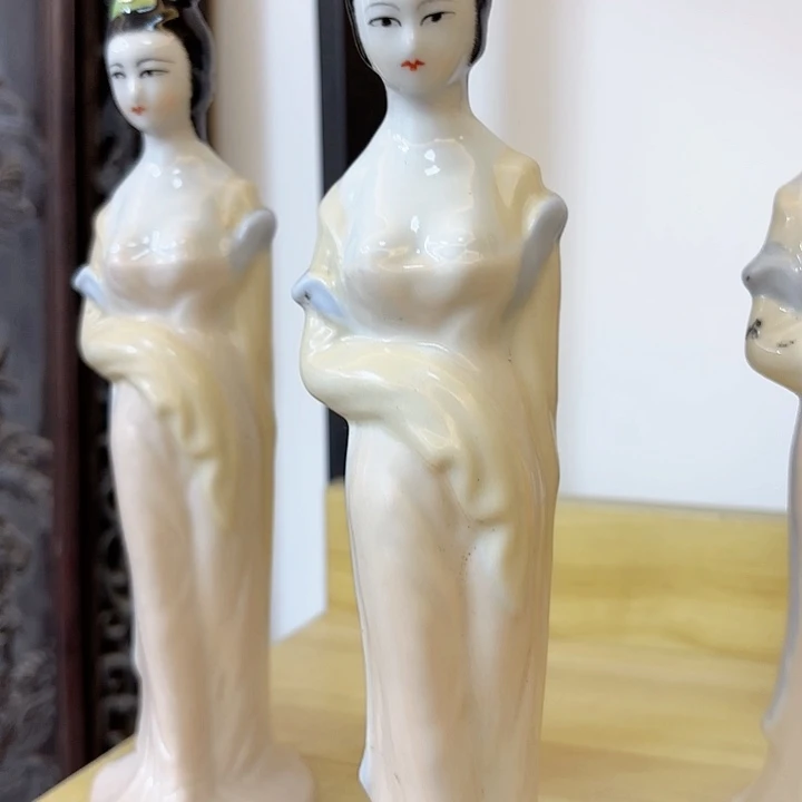 摆件森*人陶瓷摆件不固定一件随机一个