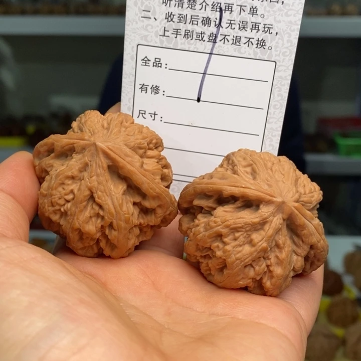 杠***本吊坠文玩核桃文玩核桃粗筋47～1
