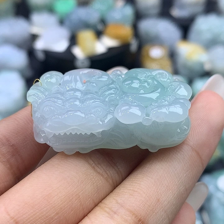 翡翠未镶嵌颈饰天然缅甸翡翠