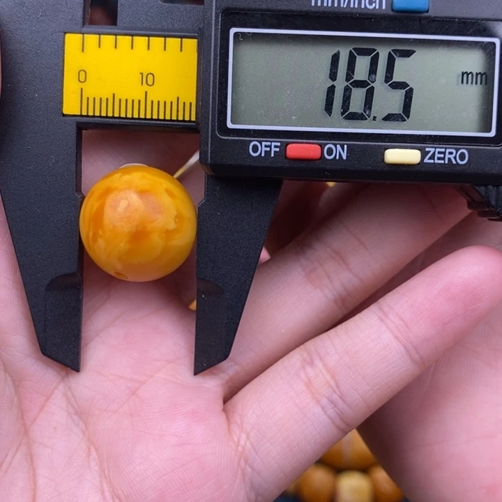 本***馆未镶嵌琥珀裸石蜜蜡T