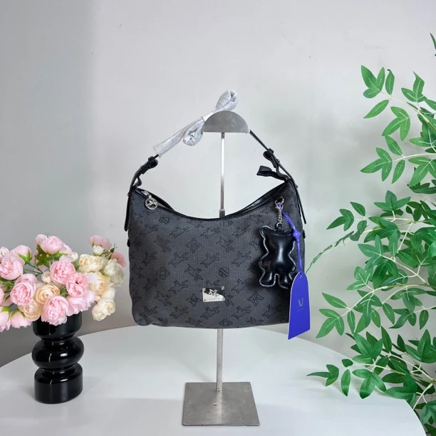 纽芝兰时尚百搭小众气质文艺大容量女款单肩托特包