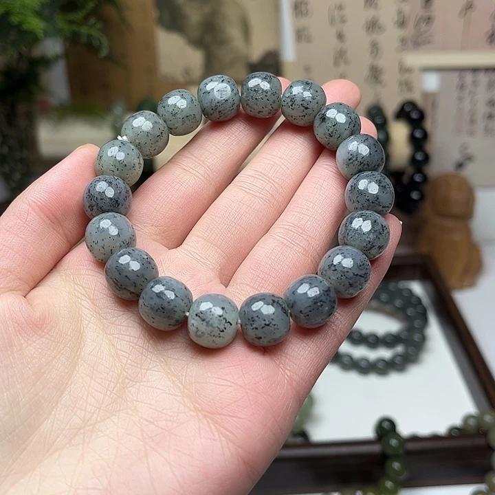 和田玉未镶嵌手串