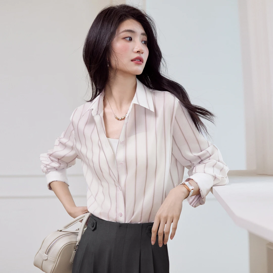 伊芙丽条纹薄透绣花拼接色衬衫女春百搭通勤休闲小上衣1G3921971