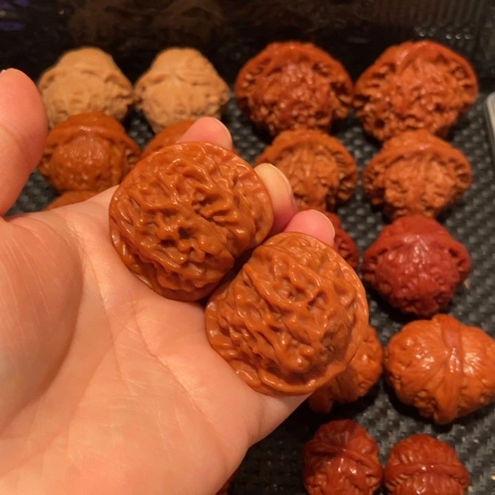 巴***扬文玩核桃把件39尺寸帝王1633