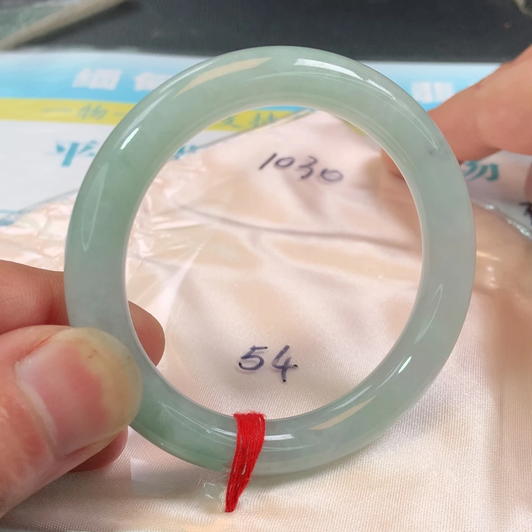 翡翠手镯未镶嵌1030号