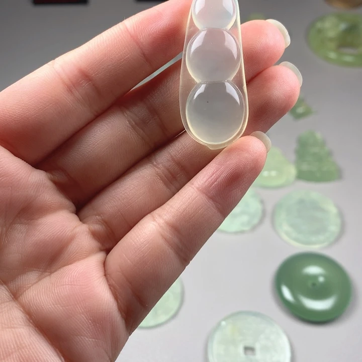 岫玉未镶嵌吊坠(不含链)