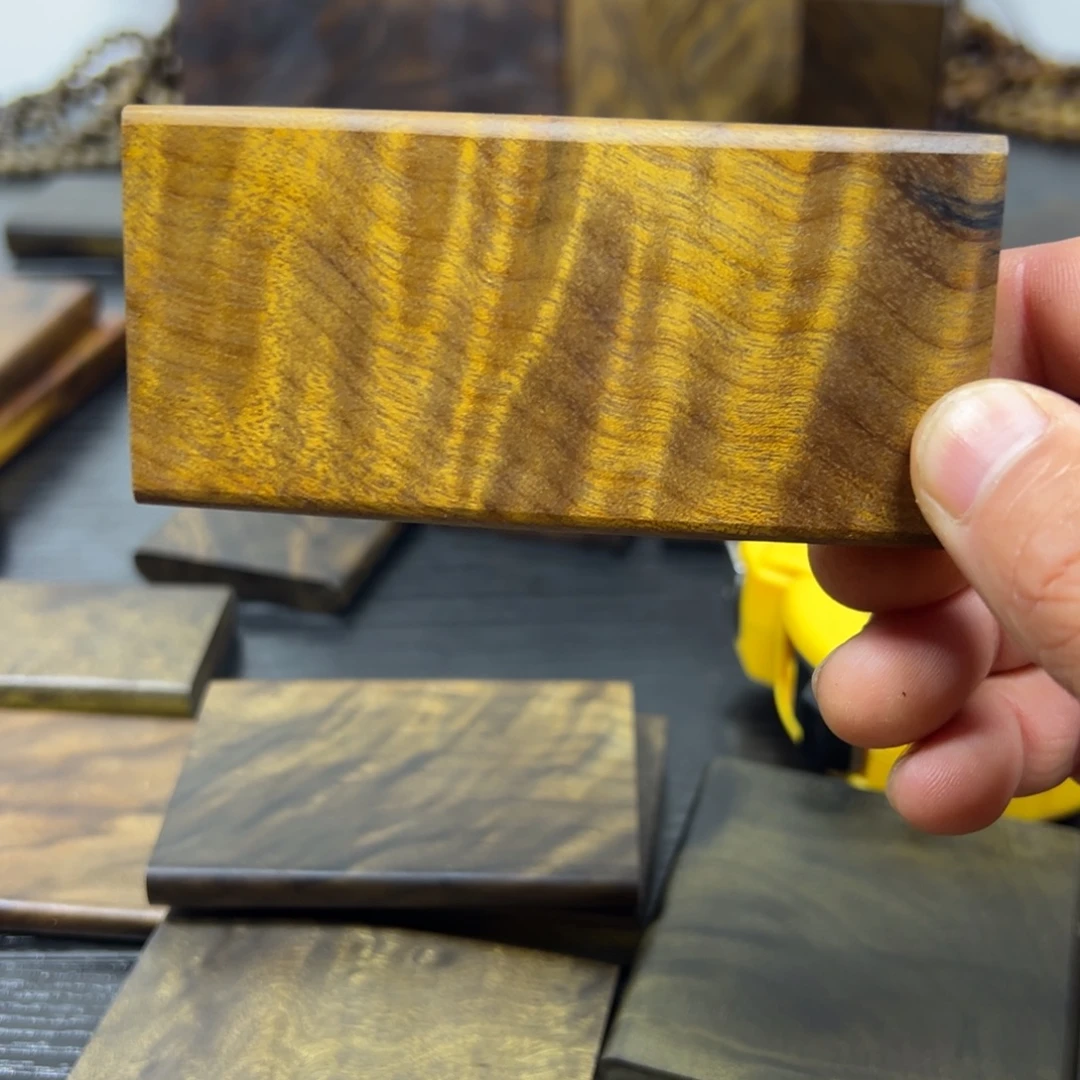 G***n小叶金丝楠无事牌