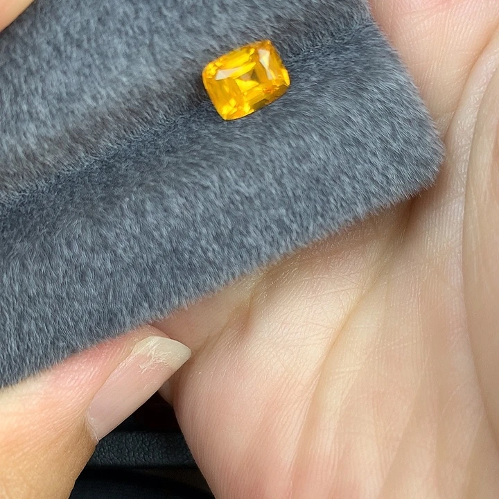 裸石蓝宝石1.72ct黄蓝宝