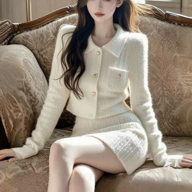 小香风针织套装女温柔气质翻领短款上衣半身裙两件套秋季新款直销