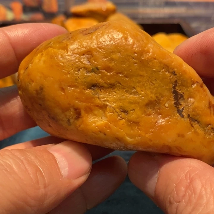 努***着寿山石福建省福州市