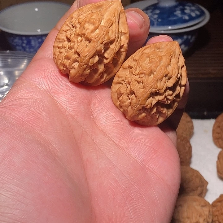 文玩核桃手把件朱雀鸡心