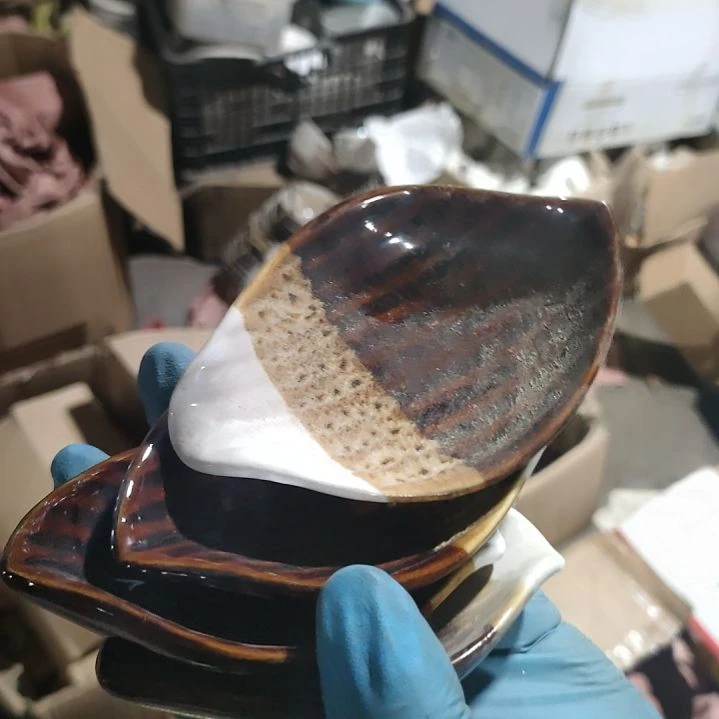 摆件陶瓷盘子碗啥都有