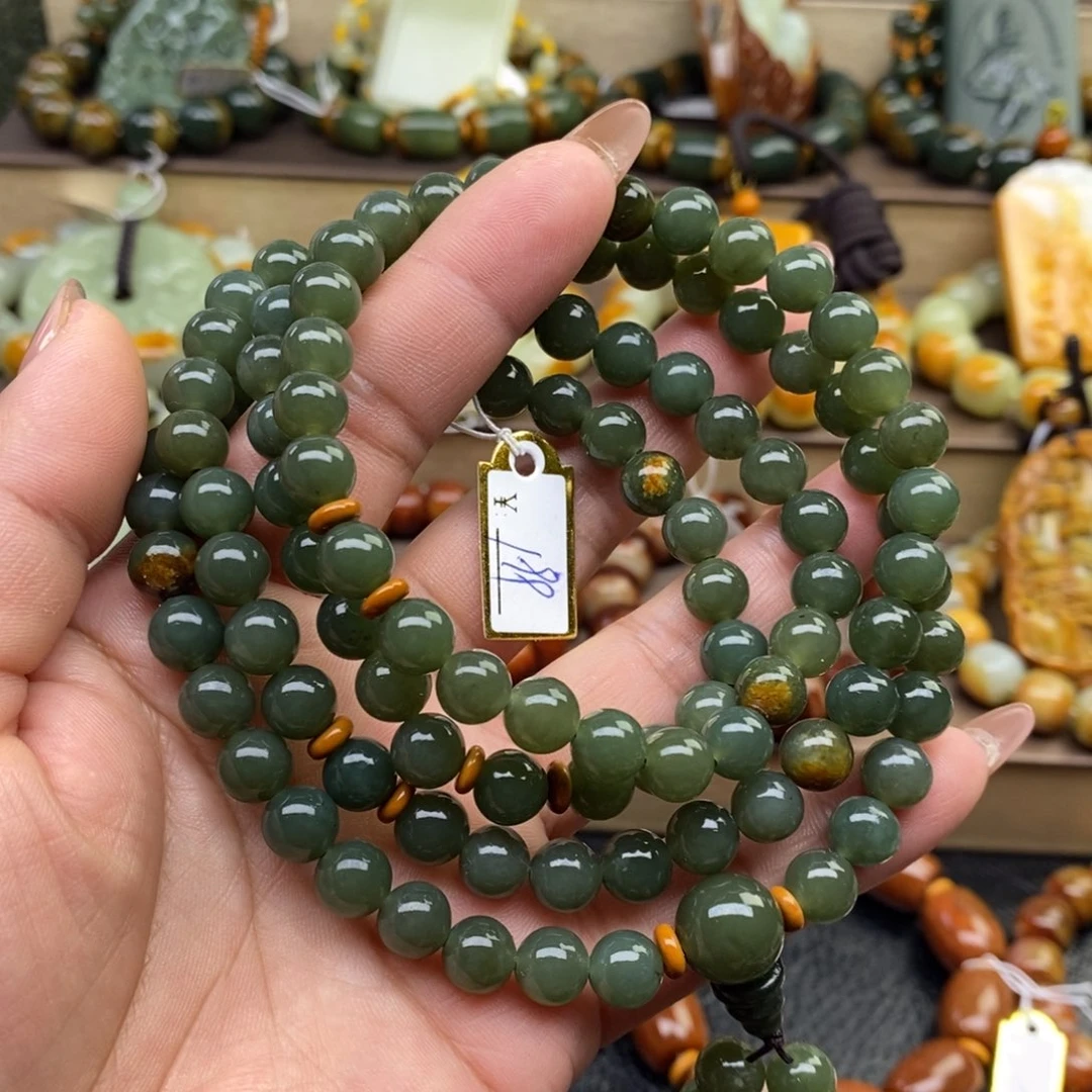 透闪石质玉未镶嵌手串