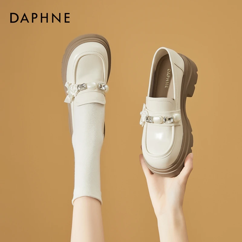 达芙妮厚底乐福鞋女2025秋新款英伦风松糕鞋百搭小皮鞋蝴蝶结单鞋