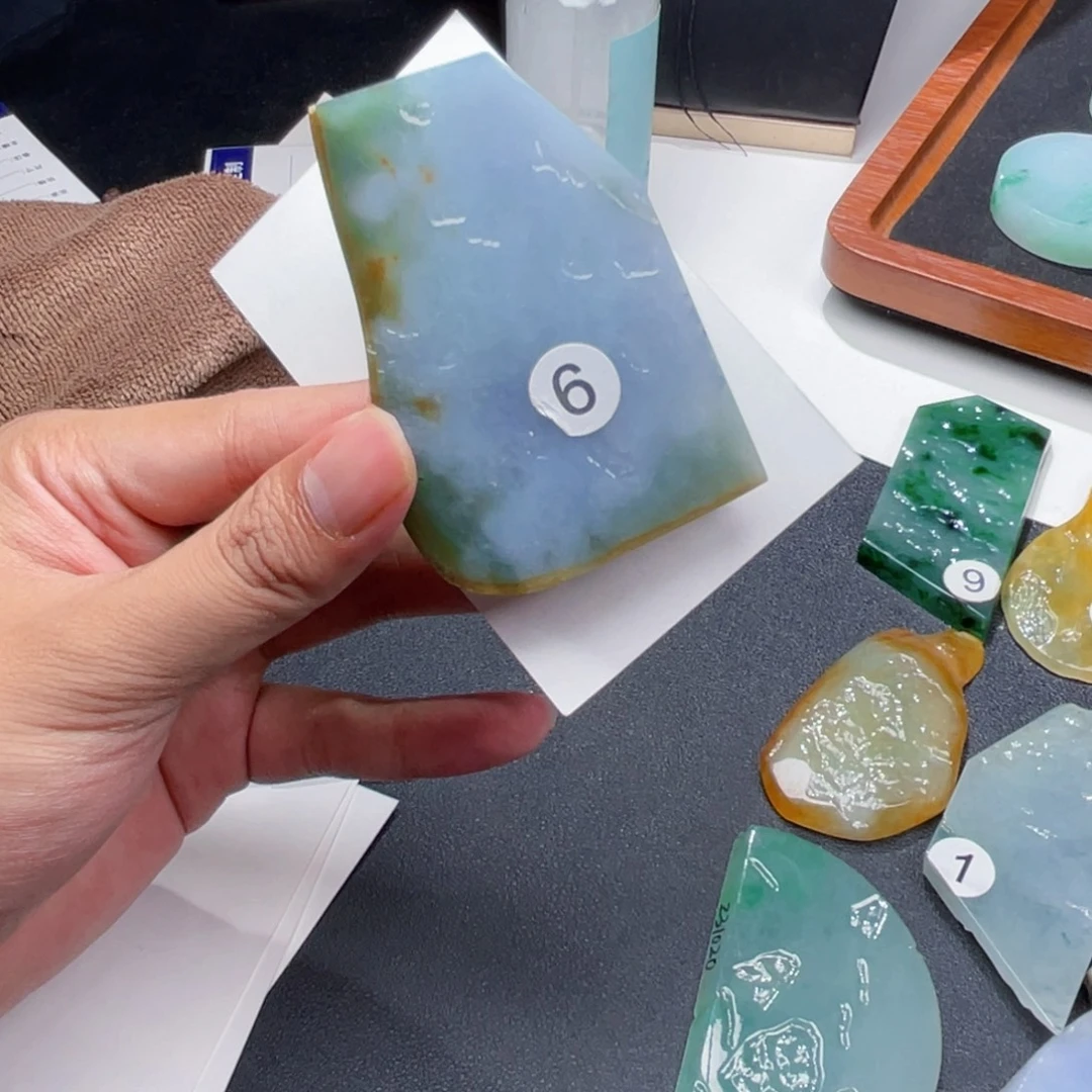 定制翡翠未镶嵌牌子料