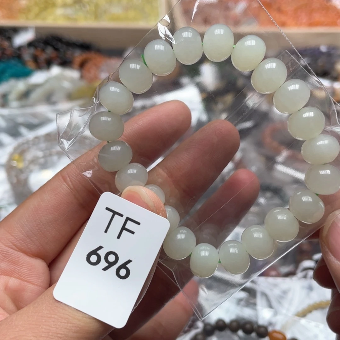 水晶多样性发一只未镶嵌