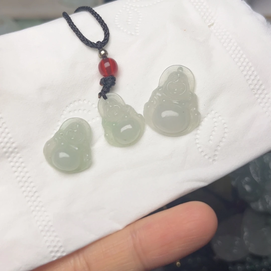 翡翠未镶嵌颈饰挂件