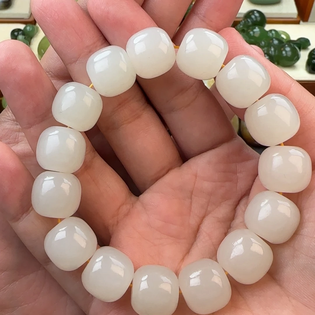 ****和田玉手串未镶嵌定制和田玉