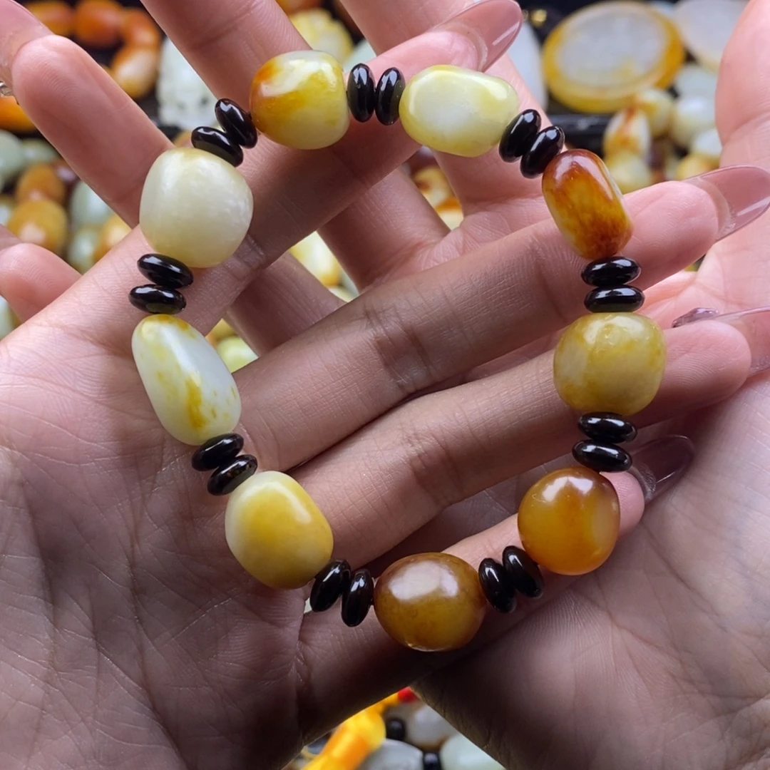 和田玉未镶嵌手串