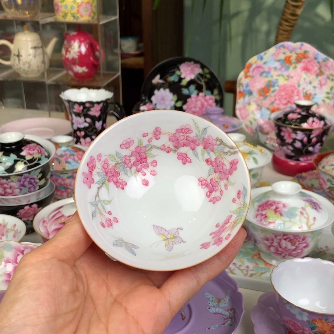 手工手绘胭脂红渐变色桃花