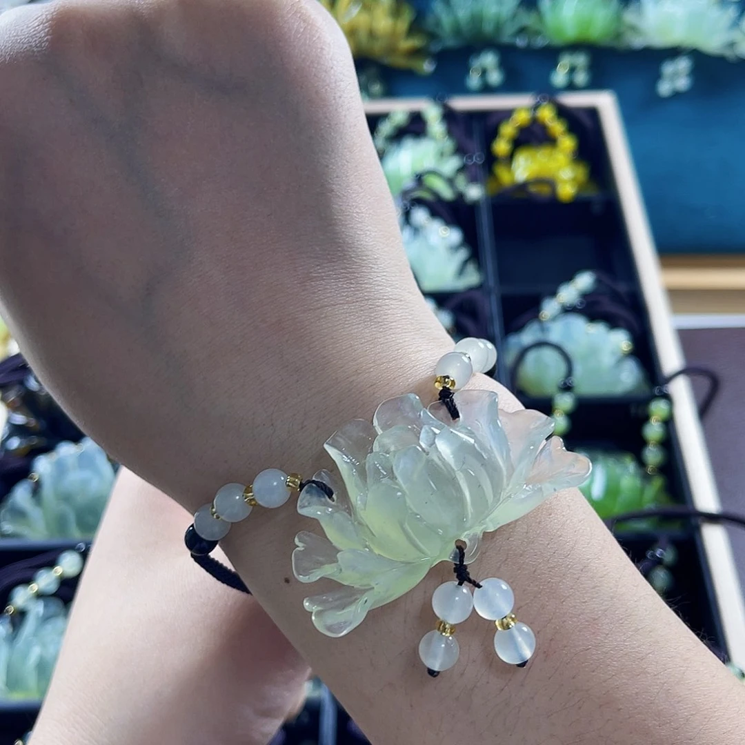 蛇纹石玉颈饰合金@**儿