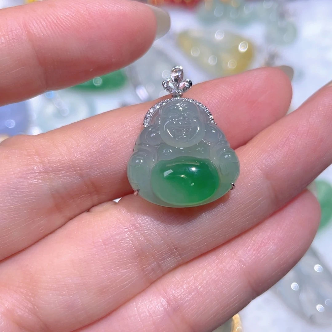 颈饰18K金镶嵌翡翠翡翠