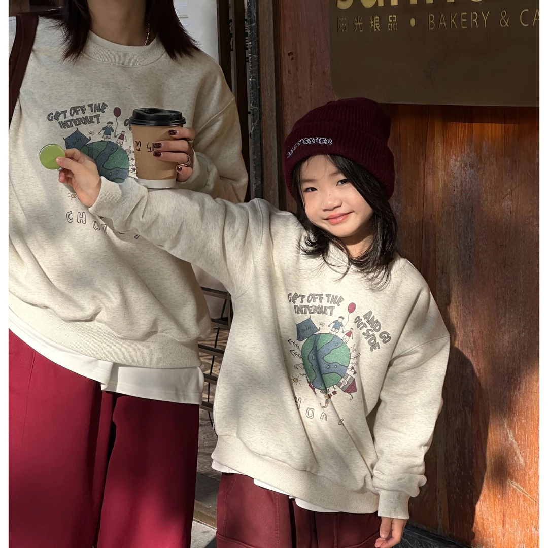 43054亲子装【手绘星球插画卫衣】冬款加绒儿童保暖圆领印花上衣