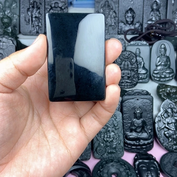 颈饰未镶嵌和田玉卯*刀