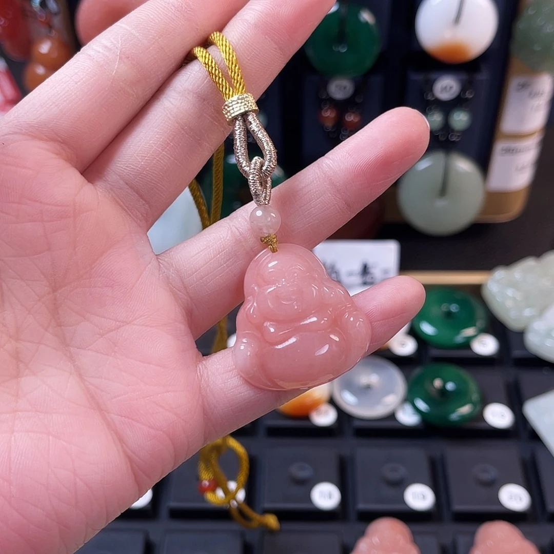 颈饰未镶嵌石英质玉筱*